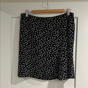 Forever 21 Black and Flowers Side Zip Mini Skirt